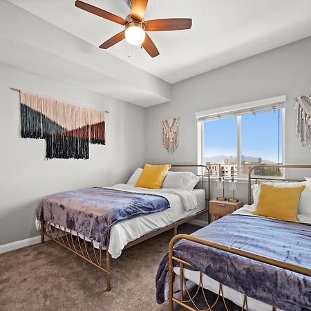 Appartamento Charming Downtown Getaway Salt Lake City Esterno foto
