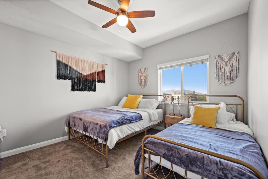 Appartamento Charming Downtown Getaway Salt Lake City Esterno foto