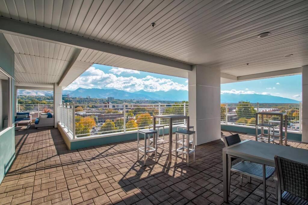 Appartamento Charming Downtown Getaway Salt Lake City Esterno foto