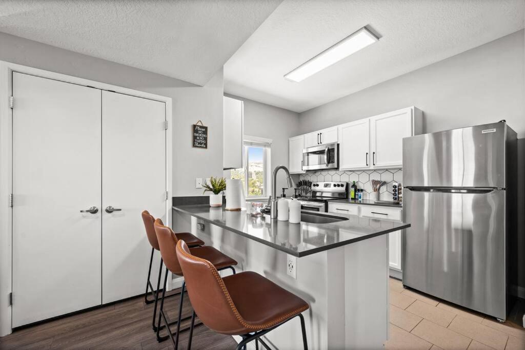 Appartamento Charming Downtown Getaway Salt Lake City Esterno foto