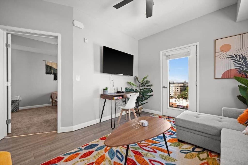 Appartamento Charming Downtown Getaway Salt Lake City Esterno foto