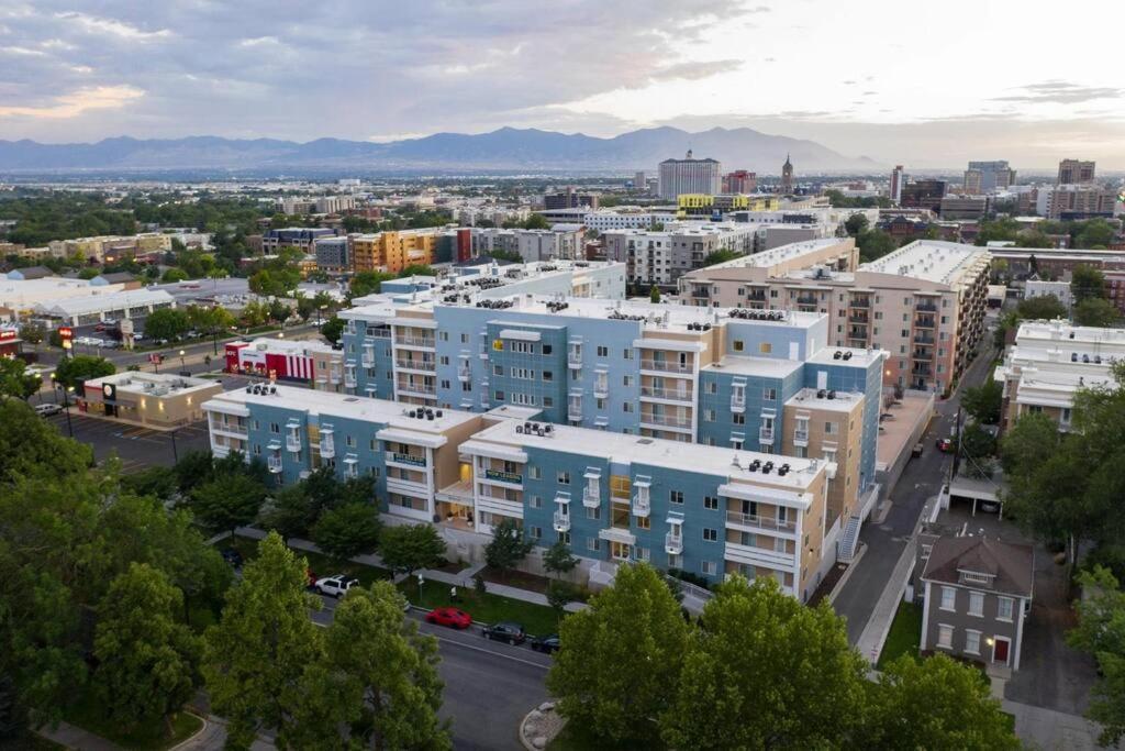 Appartamento Charming Downtown Getaway Salt Lake City Esterno foto